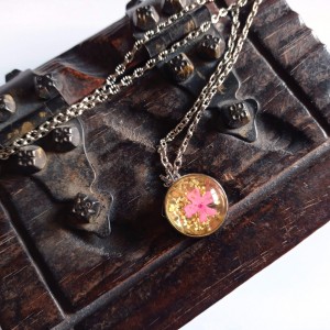 Medalion floare roz pal